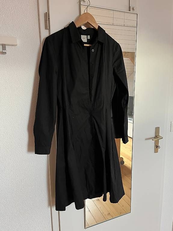 Vestiti: Blusenkleid ICHI, Gr. M – Usato da Uttwil venduto da julesonne