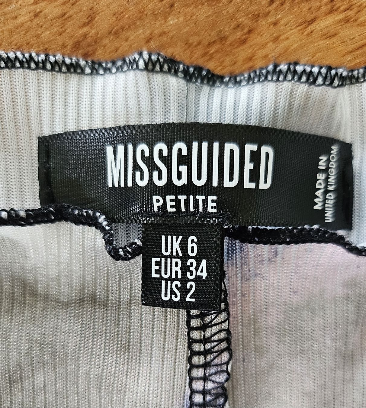 Camicette, T-shirt & Top: Missguided Shirt, Gr. 34, Langarm – Usato da Altendorf venduto da Goldi1 2
