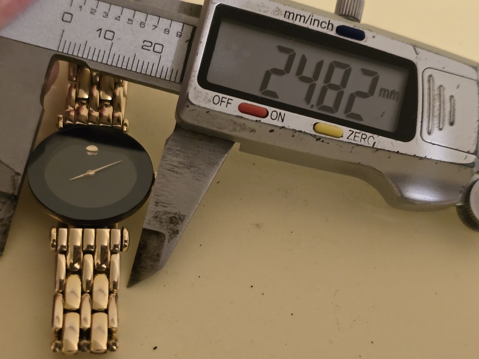Zenith Orologi: Montre Zenith Quartz - Plaqué Or - Élégante et précise! – Usato da Grand-Lancy venduto da Montre-Swiss 6