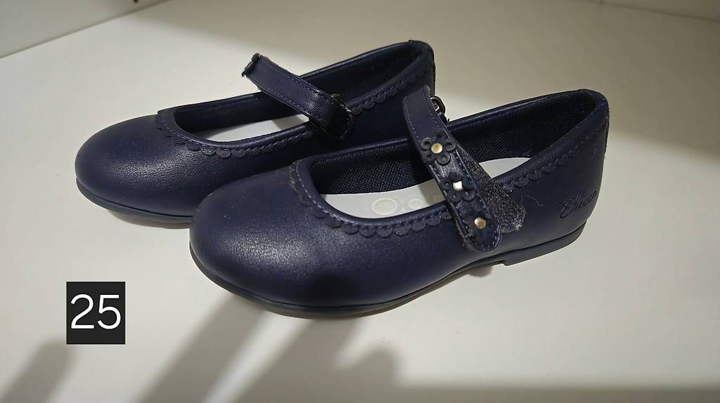 Scarpe per ragazzi: Scarpe bambina 25 – Usato da Bellinzona venduto da dar_fyq9