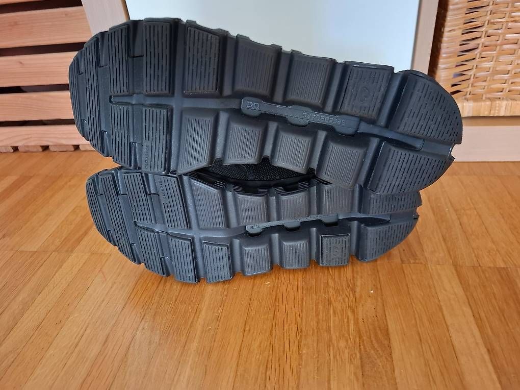 On Scarpe da uomo: On cloud 6, all black, 45 – Nuovo (secondo la descrizione) da Widen venduto da eve.88 2