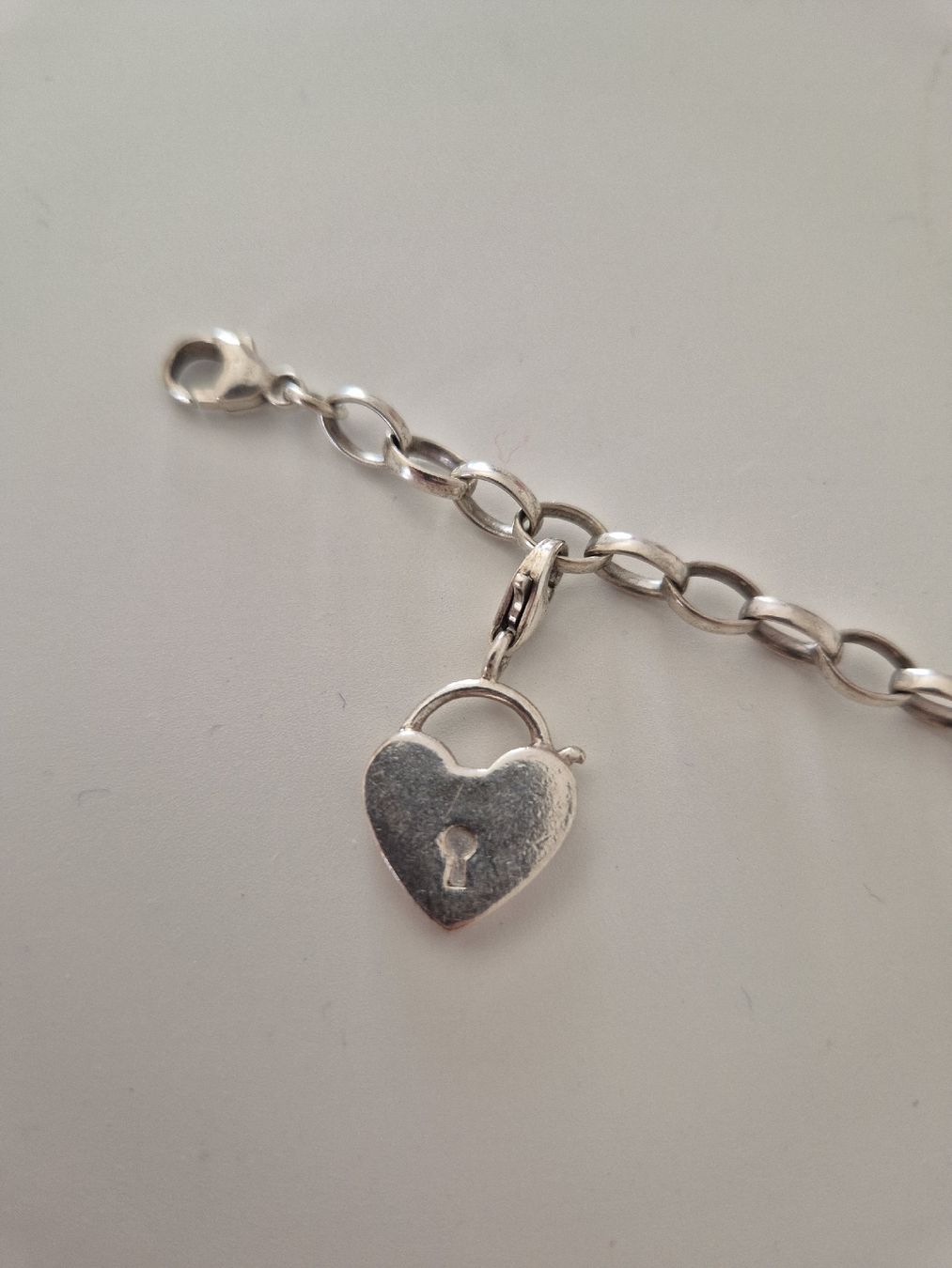 Thomas Sabo Armbänder & -reifen: Thomas Sabo Armband mit 3 Charms – Gebraucht aus Zürich von bacarozzo 1