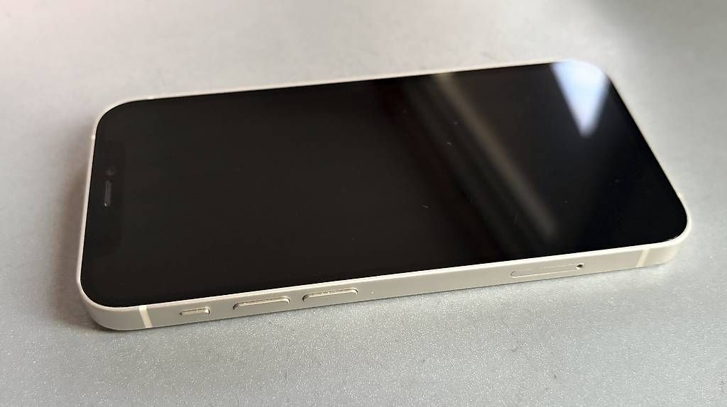 Apple Portables: iPhone 12 Mini, weiss, 256 GB – D'occasion à Hohtenn par schpet11 3