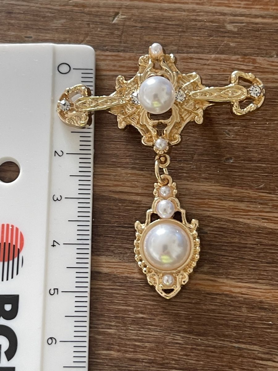 Spille & Fermagli: Broche vintage dorée religieuse avec perles – Nuovo (secondo la descrizione) da Kloten venduto da Vermicelles 3