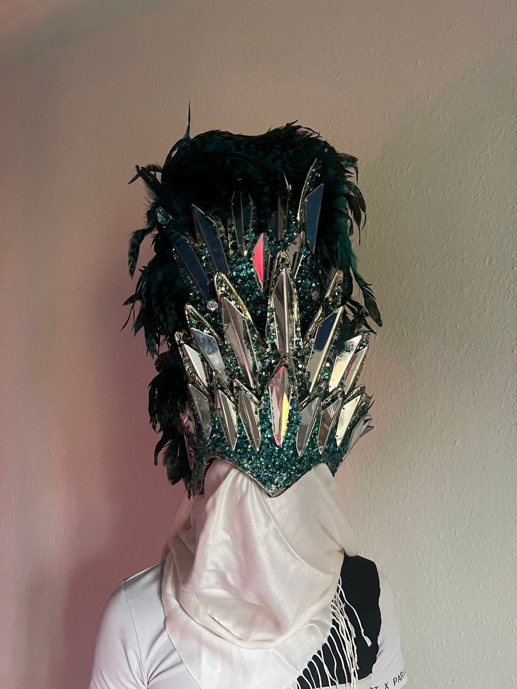 Costumi: Coiffe de scène vintage – Usato da La Neuveville venduto da XavierLuke 1