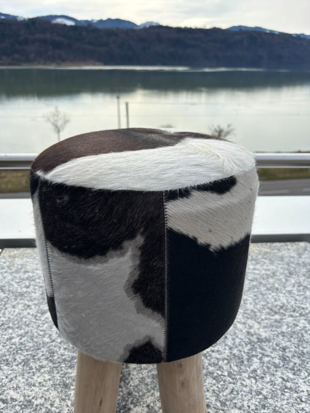 Sgabelli: Hocker Fell, NEU, 4 Beine aus Holz – Nuovo (secondo la descrizione) da Laax GR venduto da wil_66wq 2