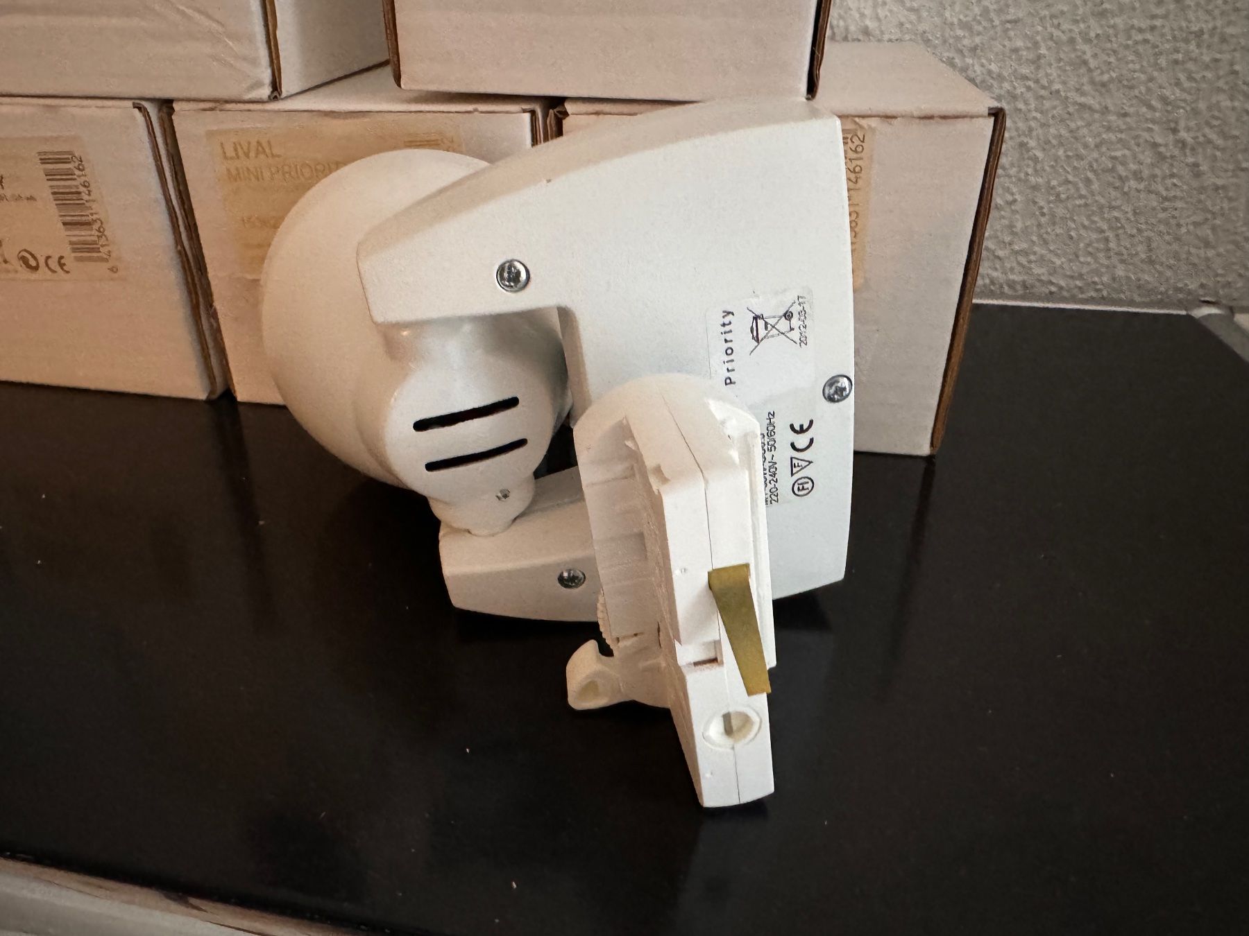 Lampade: 5 Stück Lival Mini Priority Schienenstrahler – Nuovo e nell'imballaggio originale da Wilderswil venduto da Renaissance1 4
