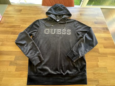 Guess Hoodie schwarz mit Strasssteinen guter Zustand