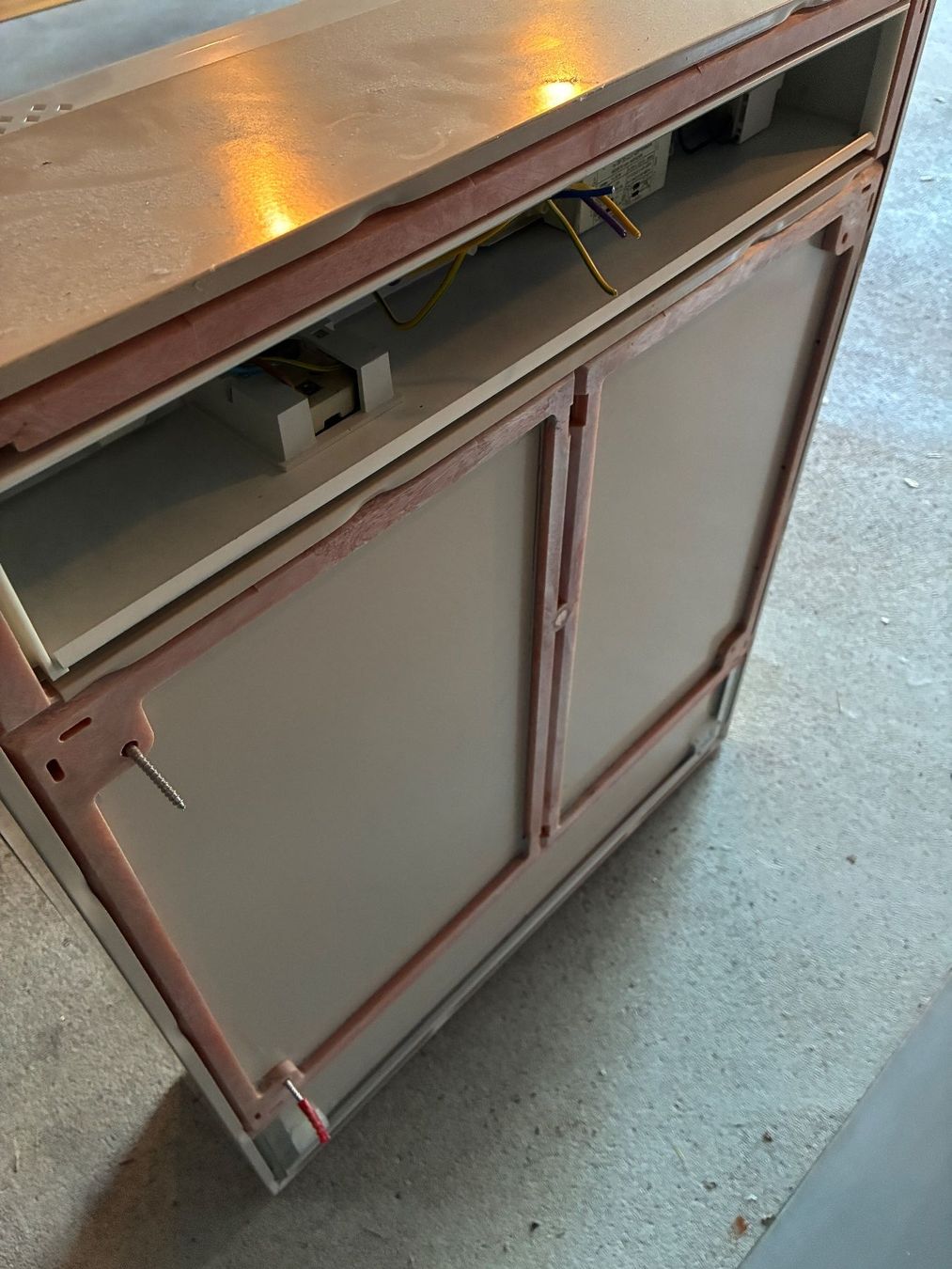 Armadietti a specchio: Retro Badezimmer Spiegelschrank – Usato da Goldau venduto da padlmucki 3
