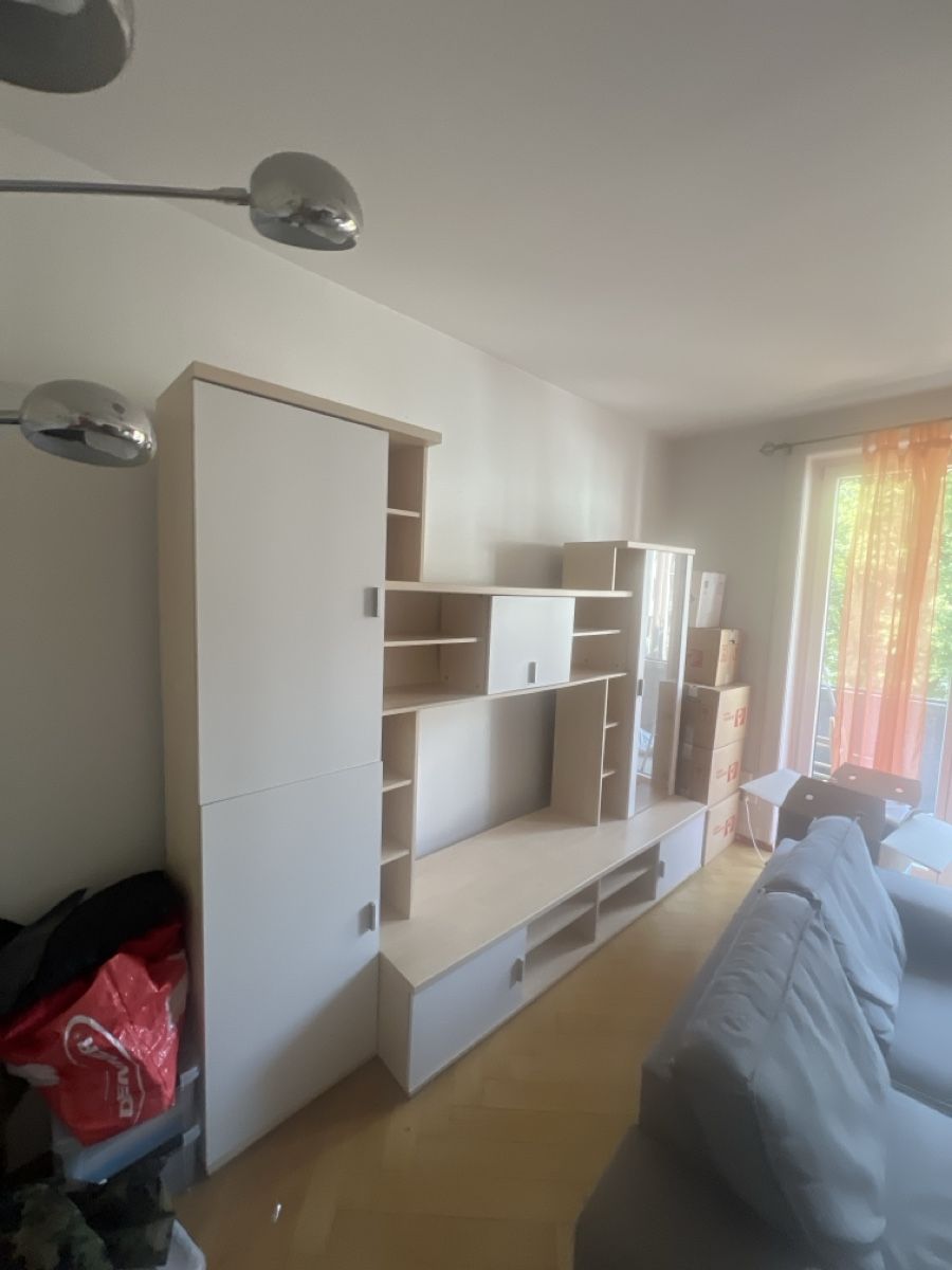 Regale: Wohnwand Buche weiss mit Glasfront gute Zustand – Gebraucht aus Zürich von zue_ng7c 2