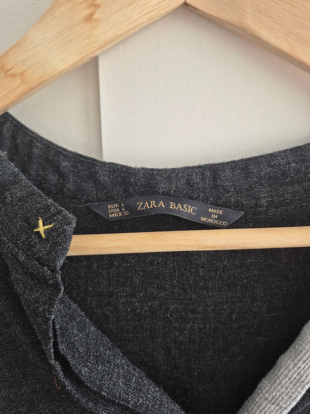 Zara Vestiti: Zara Basic Kleid, Grösse L, Anthrazit - Must-have Zara Teil – Usato da Zürich venduto da Korallenfisch 1