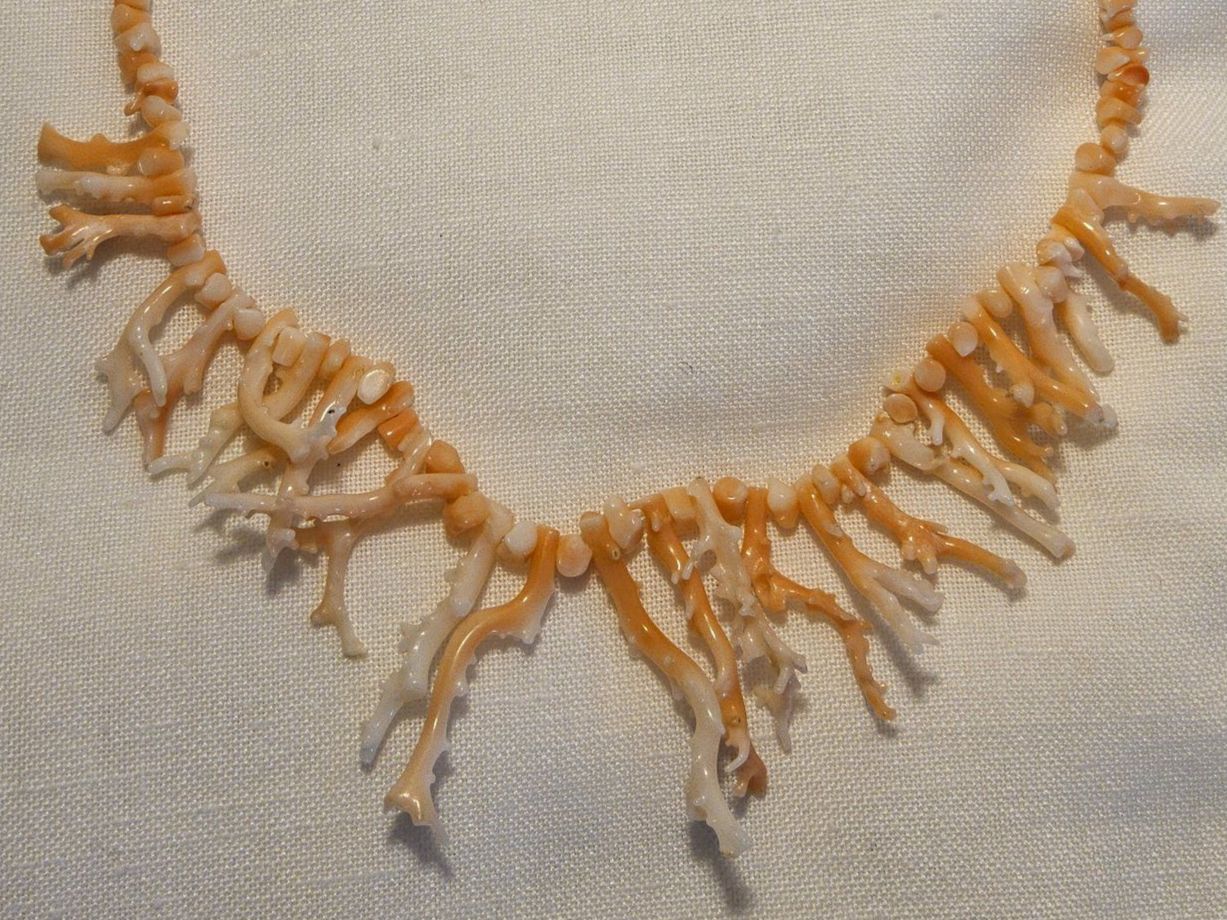 Catenine: Schicke Engelshautkoralle Halskette Chocker Collier – Usato da Zürich venduto da SciTec 8