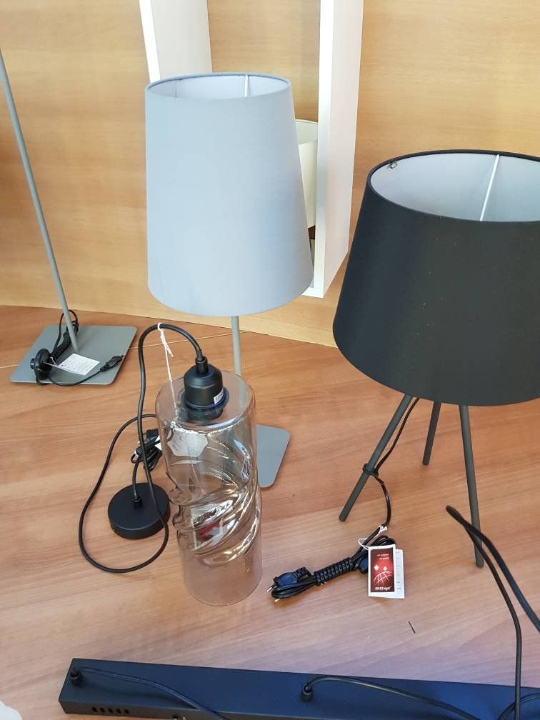 Lampade: Ermes Tischlampe Grau – Nuovo e nell'imballaggio originale da Lachen SZ venduto da ANDDUS-MASSLIGHT 1