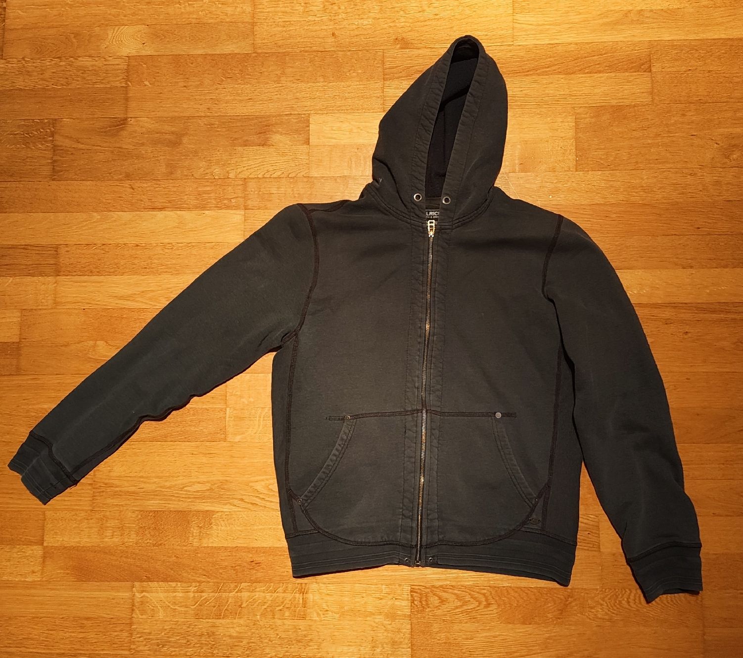 Woolrich Maglioni & Felpe: Woolrich zip-up Hoodie – Usato da Muri b. Bern venduto da SauceBernoise