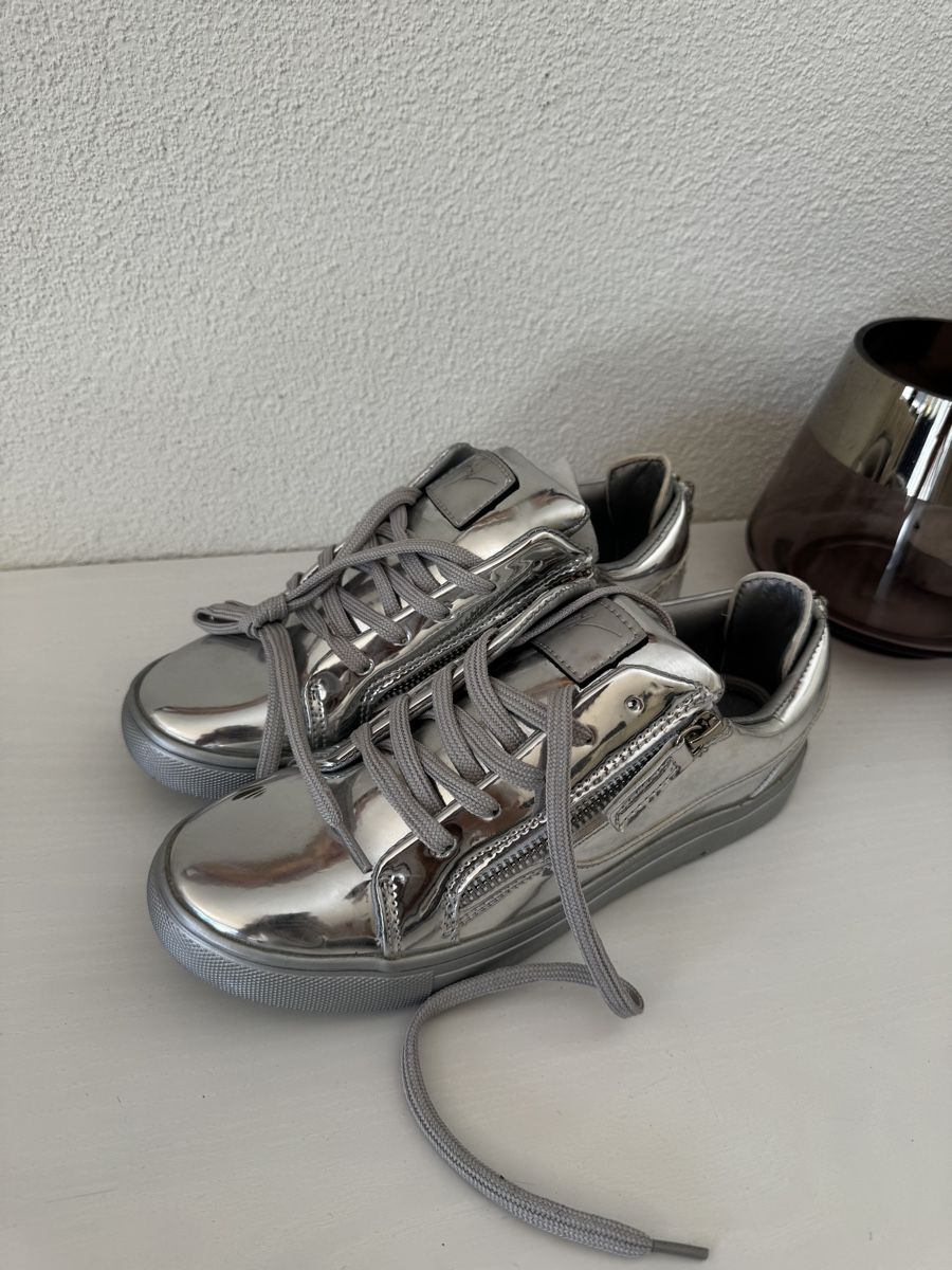 Scarpe da donna: Sneaker Silber 37 NEU – Nuovo (secondo la descrizione) da Oberglatt ZH venduto da jul_nhy7