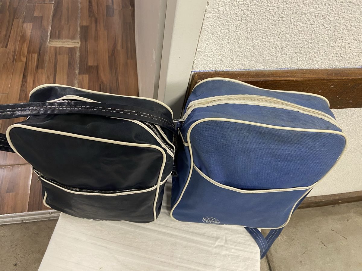 Borse: 2xVintage Schultertasche – Usato da Dietikon venduto da brocki-eyra 2