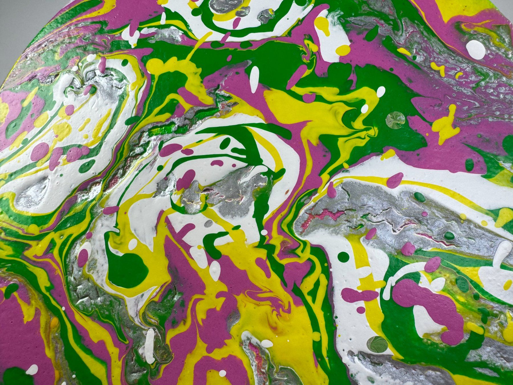 Dipinti: Acryl-Flüssigmalerei, kreisförmig – Usato da Schlieren venduto da MayaSheng1983 1