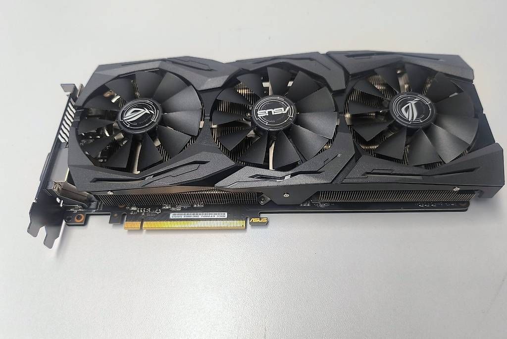 Asus Grafikkarten: ASUS ROG Strix GeForce GTX 1070  8GB – Gebraucht aus Wald ZH von 89kingle