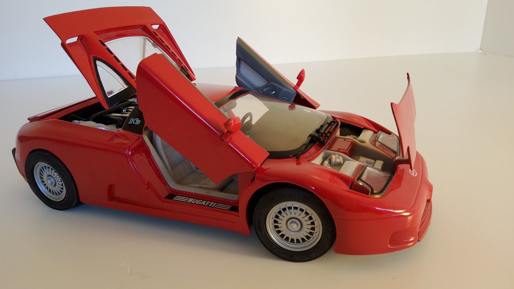 Bugatti Modellini d'auto: Modellauto BUGATTI EB110 1/18 ANSON – Usato da Grüningen venduto da VENOM59