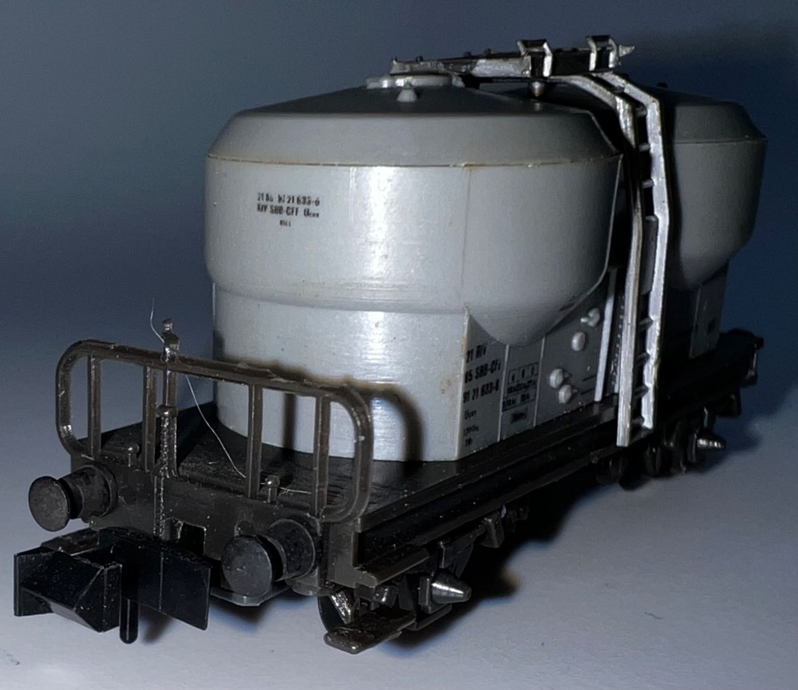 Swiss Modellini di ferrovie: Swiss Toys, Silo-Güterwagen der SBB – Usato da Basel venduto da jonnyhaas 2