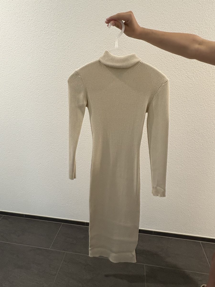Vestiti: Rollkragen Strickkleid – Usato da Märstetten venduto da JonuzM 4