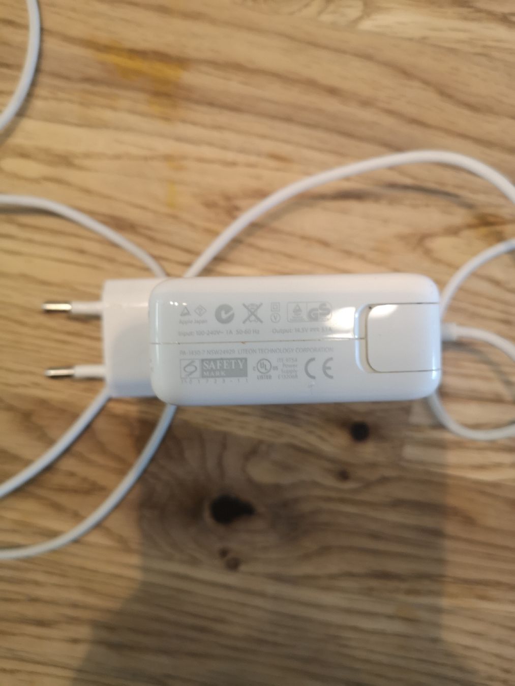 Apple Caricabatterie: Original Apple 45W MagSafe  Power Adapter A1374 – Usato da Forch venduto da Hakyboss 2