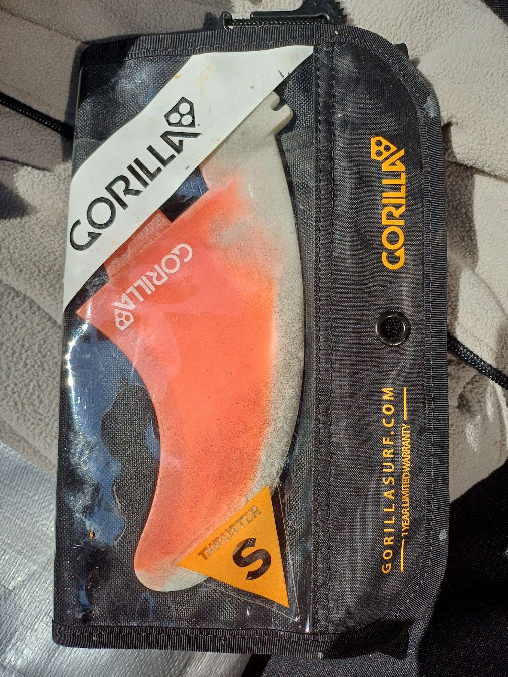 Surfboards & Schwimmbrette: Ailerons Gorilla FCS II PC Small Tri Set S  – Gebraucht aus Pravidondaz (Salins) von maceoparker2013