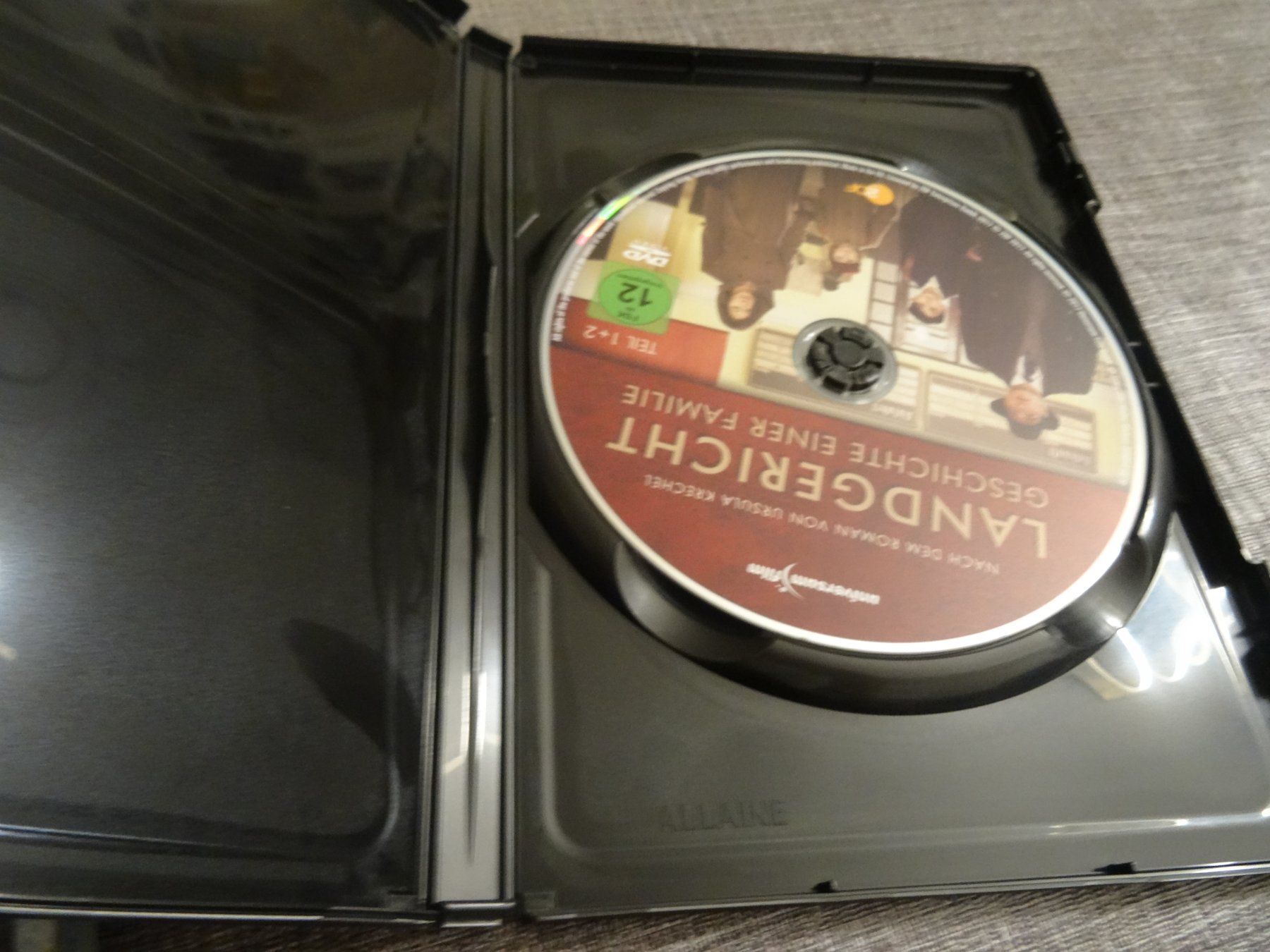 Tutti i DVDs: DVD Landgericht Geschichte einer Familie – Usato da Olten venduto da Disc-Verkauf 1