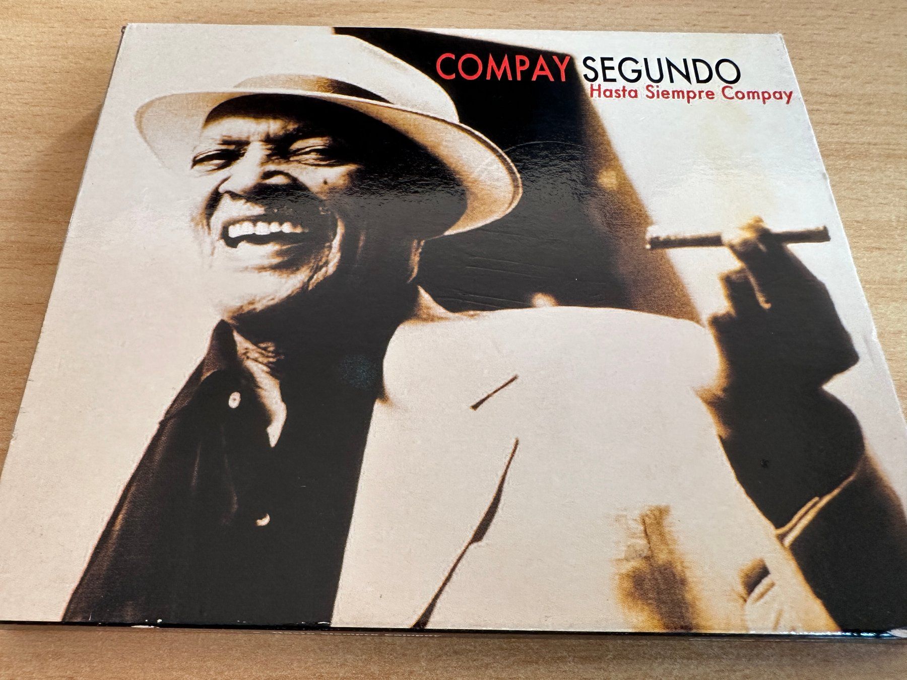 CD: Compay Segundo – Hasta Siempre Compay – Usato da Rikon im Tösstal venduto da Alpenmutz