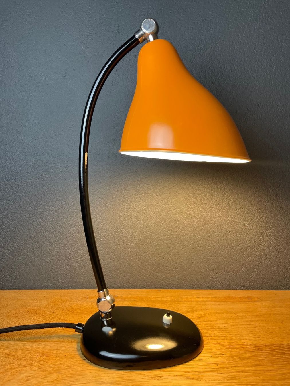 Lampen: Vintage lamp renewed Belmag – Gebraucht aus Genthod von lightyear63