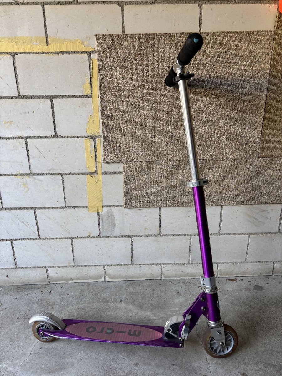 Micro Kickboard: Micro Scooter klappbar lila gebrauchter – Usato da Baden venduto da AlejandroA