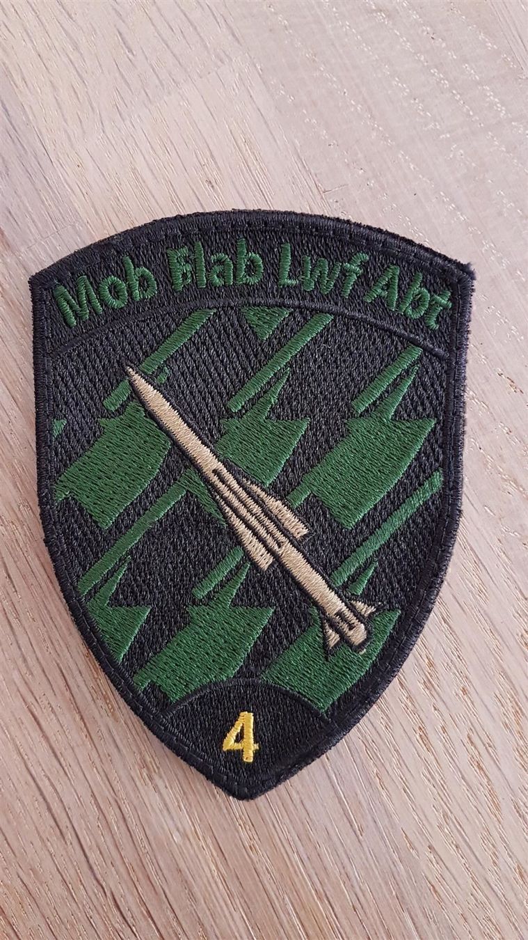 Placchette & Badge: Badge Mob Flab LW Abt 4 schwarz – Nuovo (secondo la descrizione) da Erlinsbach venduto da S700