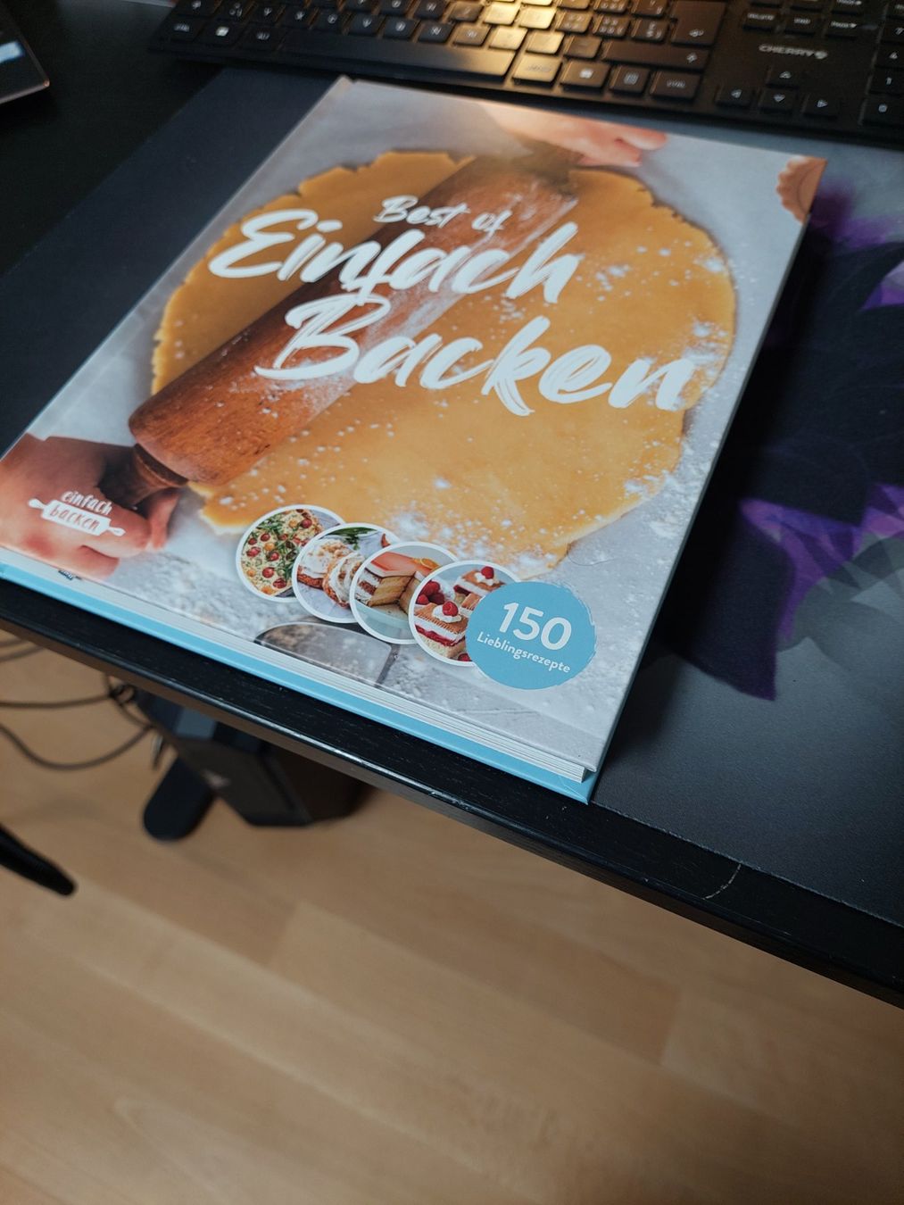 Libri: Einfach Backen - Backrezepte – Nuovo e nell'imballaggio originale da Niederönz venduto da Tanaros