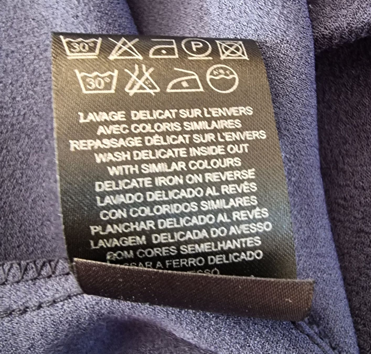 Vestiti: Robe Cop.Copine bleue manches longues – Usato da Veyrier venduto da Leilazizou 4