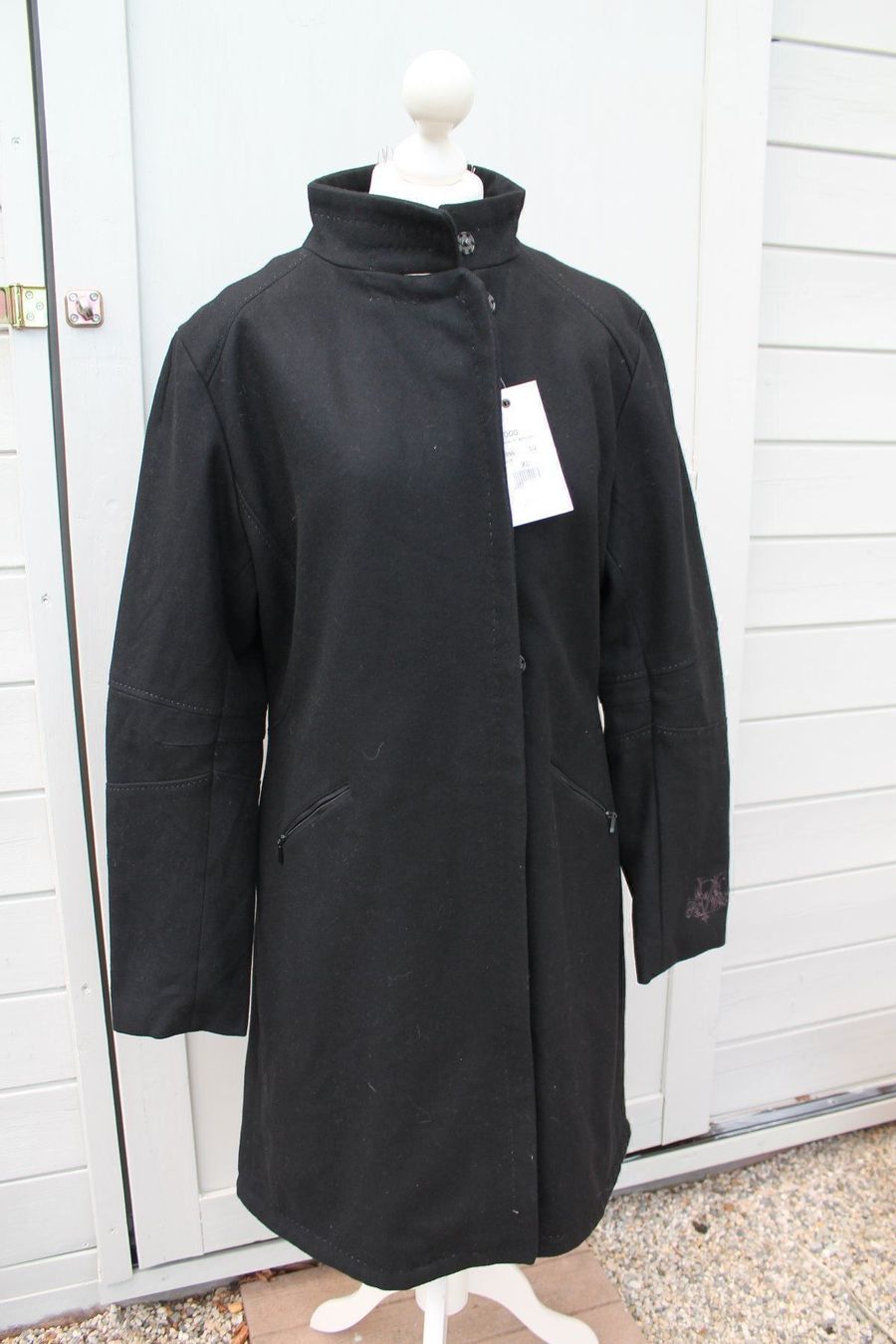 Mäntel: Manteau noir marque SUN VALLEY Fr. 299.- – Neu und originalverpackt aus Agiez von chouchanelle