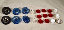 Lot 24 boutons famtsisies