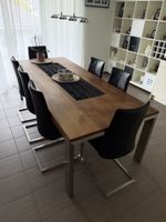 Esszimmertisch Holz mit 8 Stühlen Leder Metall Gestell