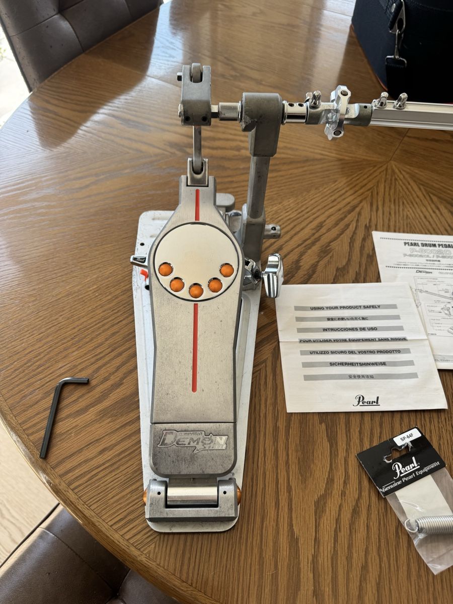 Strumenti musicali: Pearl P-3002D Demon Doppel Pedal – Usato da Kriens venduto da _GoHsT_ 6