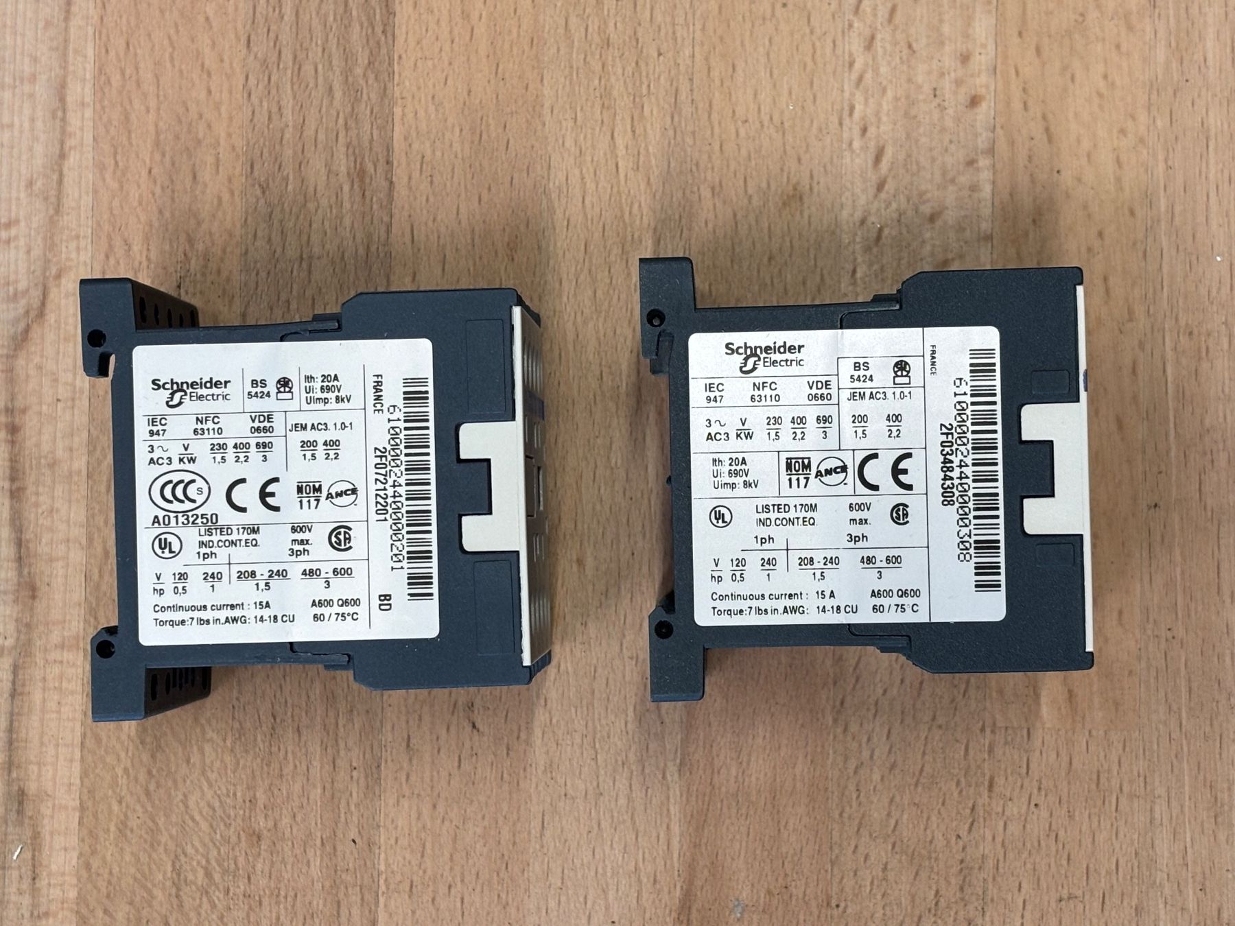Schneider Componenti elettronici: 2 Allen-Bradley Zeitmodul 2 Leitungsschütz – Usato da Winterthur venduto da ReUse_Baumarkt 3