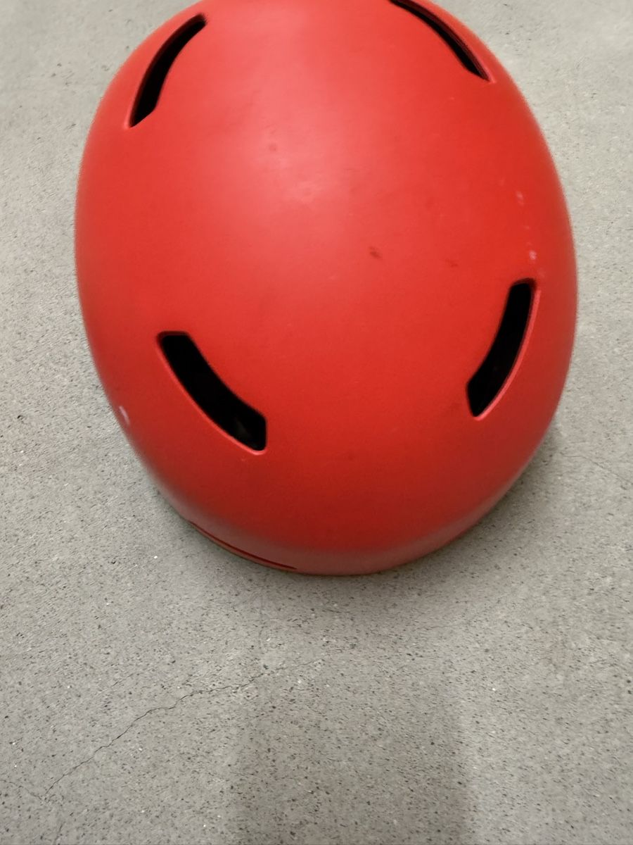 Giro Caschi: Fahrradhelm Giro rot Kinder – Usato da Zürich venduto da fed_5dcy 2