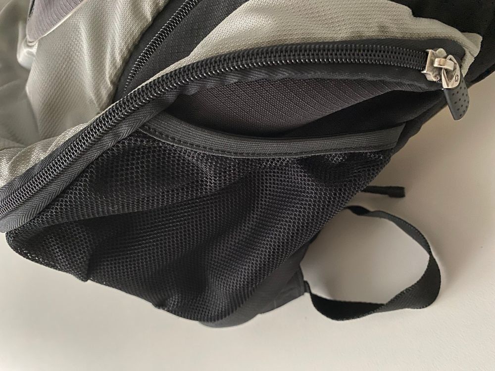 Samsonite Zaini: Samsonite Rucksack schwarz-grau – Usato da Basel venduto da Verkauf_Aral 6