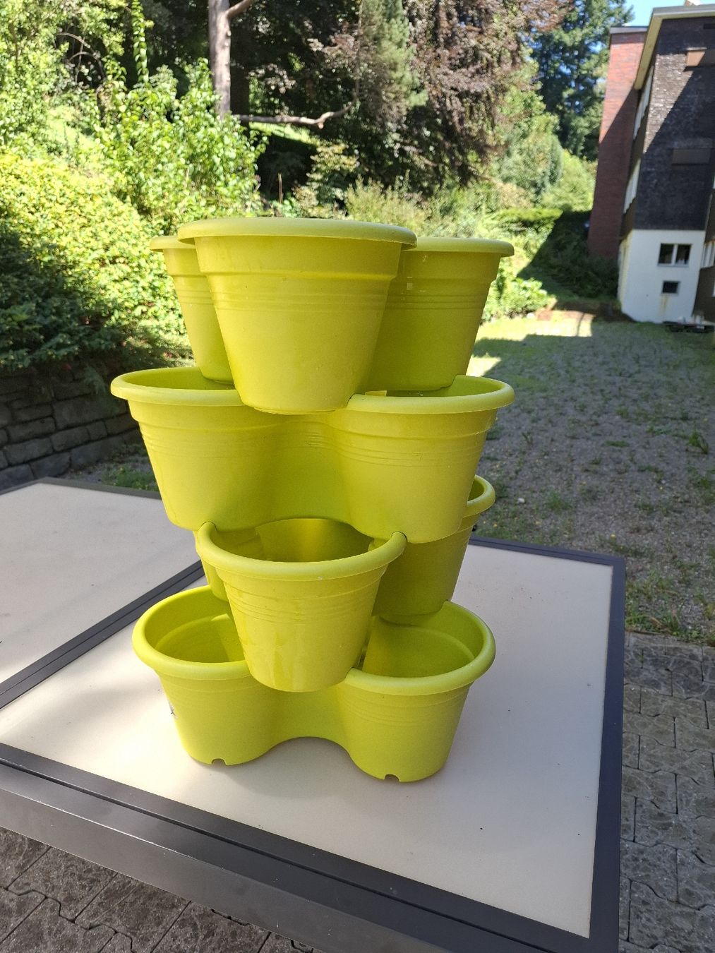 Vasi per fiori: Blumentopf stapelbar – Usato da Unterägeri venduto da Furrer78