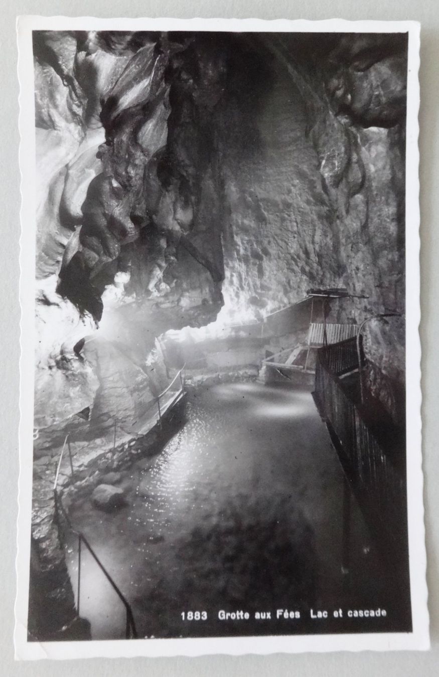 Cartes postales: Grotte aux Fées - Lac et cascade – D'occasion à Fétigny par Billy2miny