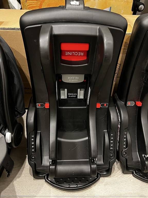 Seggiolini per auto: Coque auto Graco avec support isofix – Usato da Morrens VD venduto da Lodzon88 3