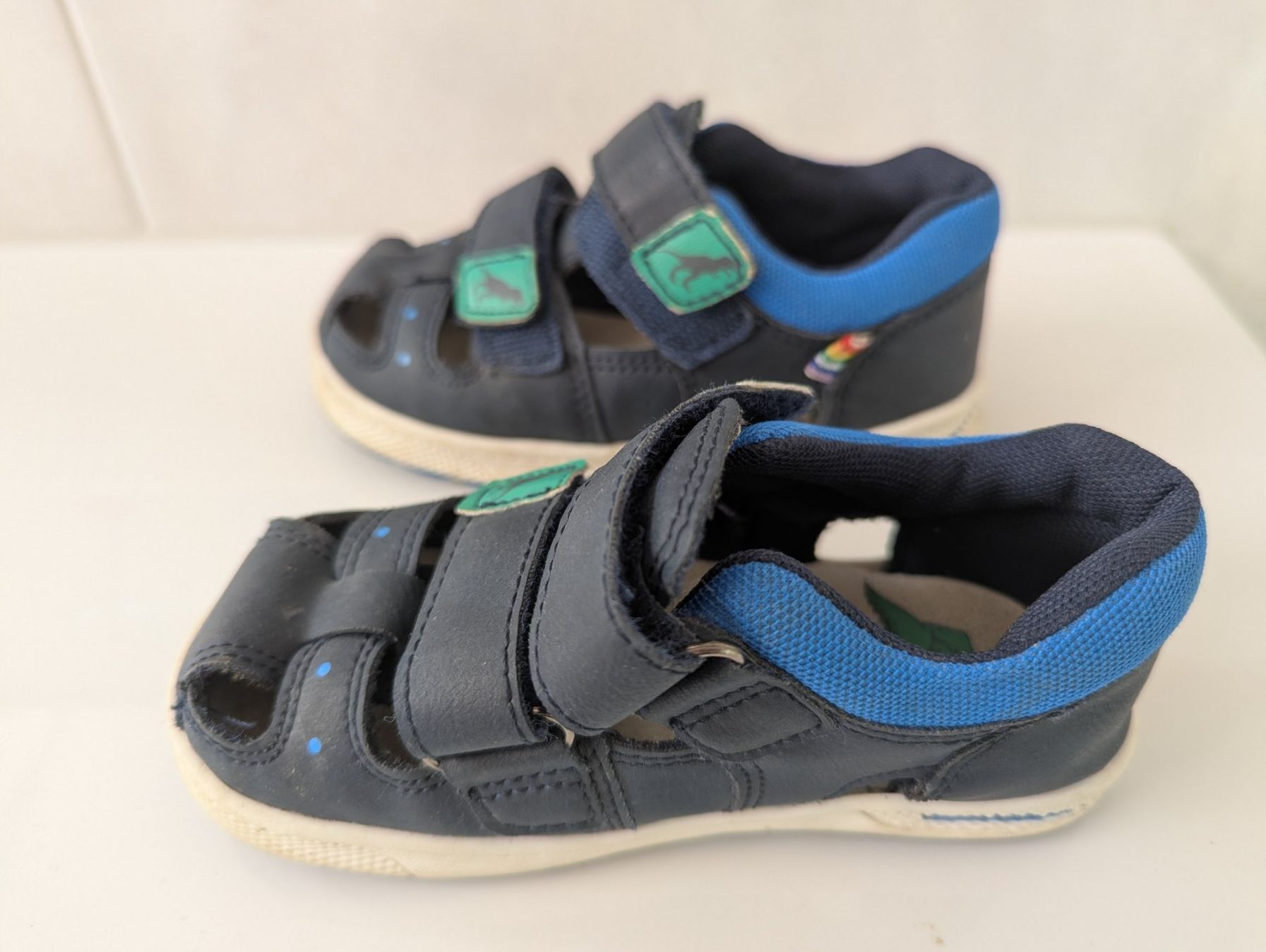 Scarpe per ragazzi: Sandalen Gr. 24 mit Dinosaurier – Usato da Ostermundigen venduto da abracadabra16 2