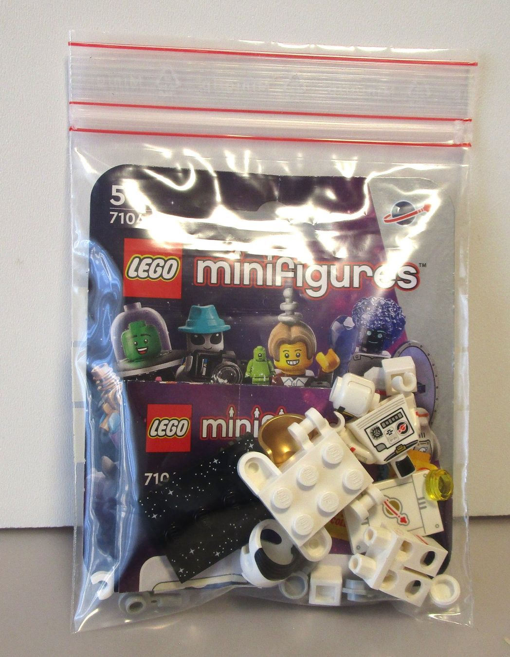 Lego Baukästen: LEGO MINIFIGURES SERIES 26 n°1 Réf. 71046 – Neu (gemäss Beschreibung) aus Chêne-Bourg von breno56 1