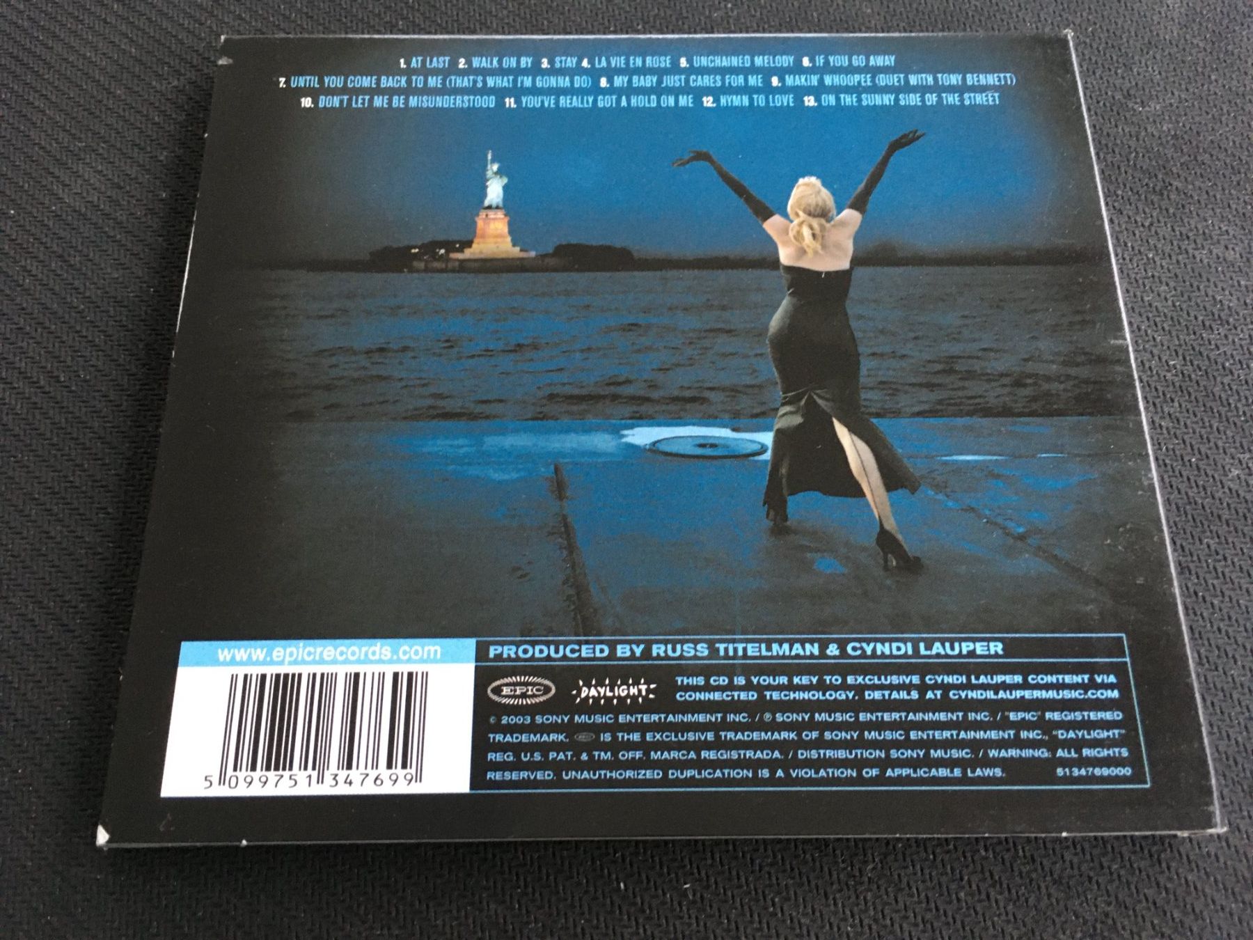 CDs: Cyndi Lauper - At Last -CD- Digipak – Gebraucht aus St.Gallen von MedienJoe 2