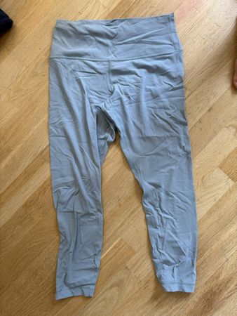 Lululemon Leggins hellblau Grösse 10 (M/L)