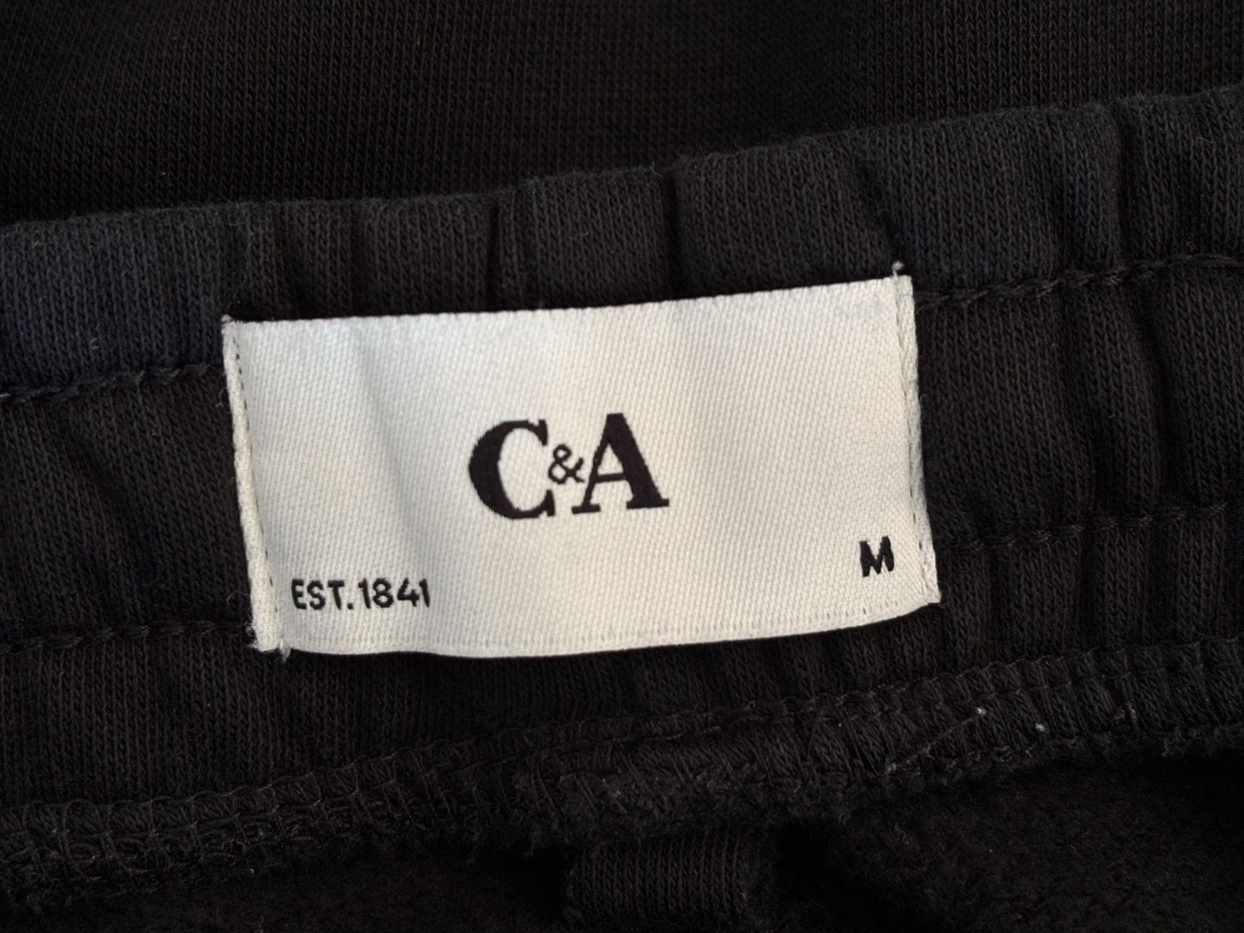 C&A Pantaloni: C&A schwarze Trainerhose Gr. M – Usato da Zürich venduto da missmodernage 5
