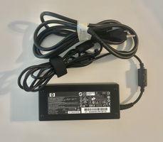 Adaptateur secteur HP 120W - Modèle PPP016C - Parfait État